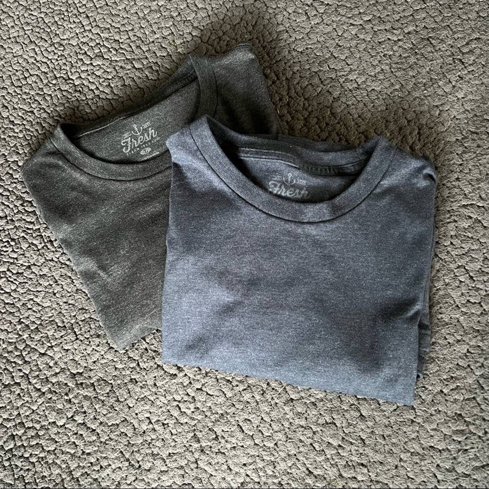 New Fresh Clean Tees Navy Charcoal Bundle (2) Size Large Never Worn